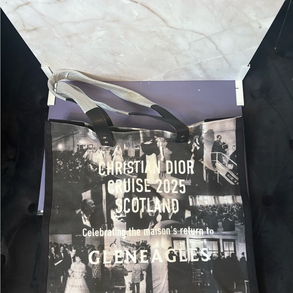 Dior Black and White Graphic Tote Bag - Picture 3 of 5